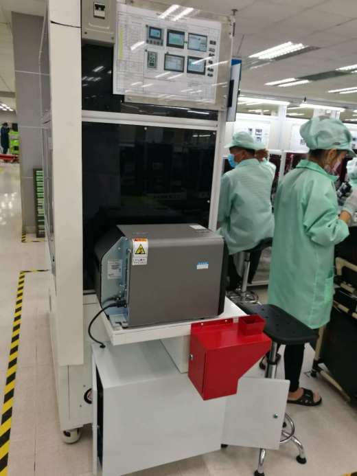 汽车按键试电机，主要人工将待测试产品放入载具中，载具通过伺服电机模组依次送到按键通电测试缩略图