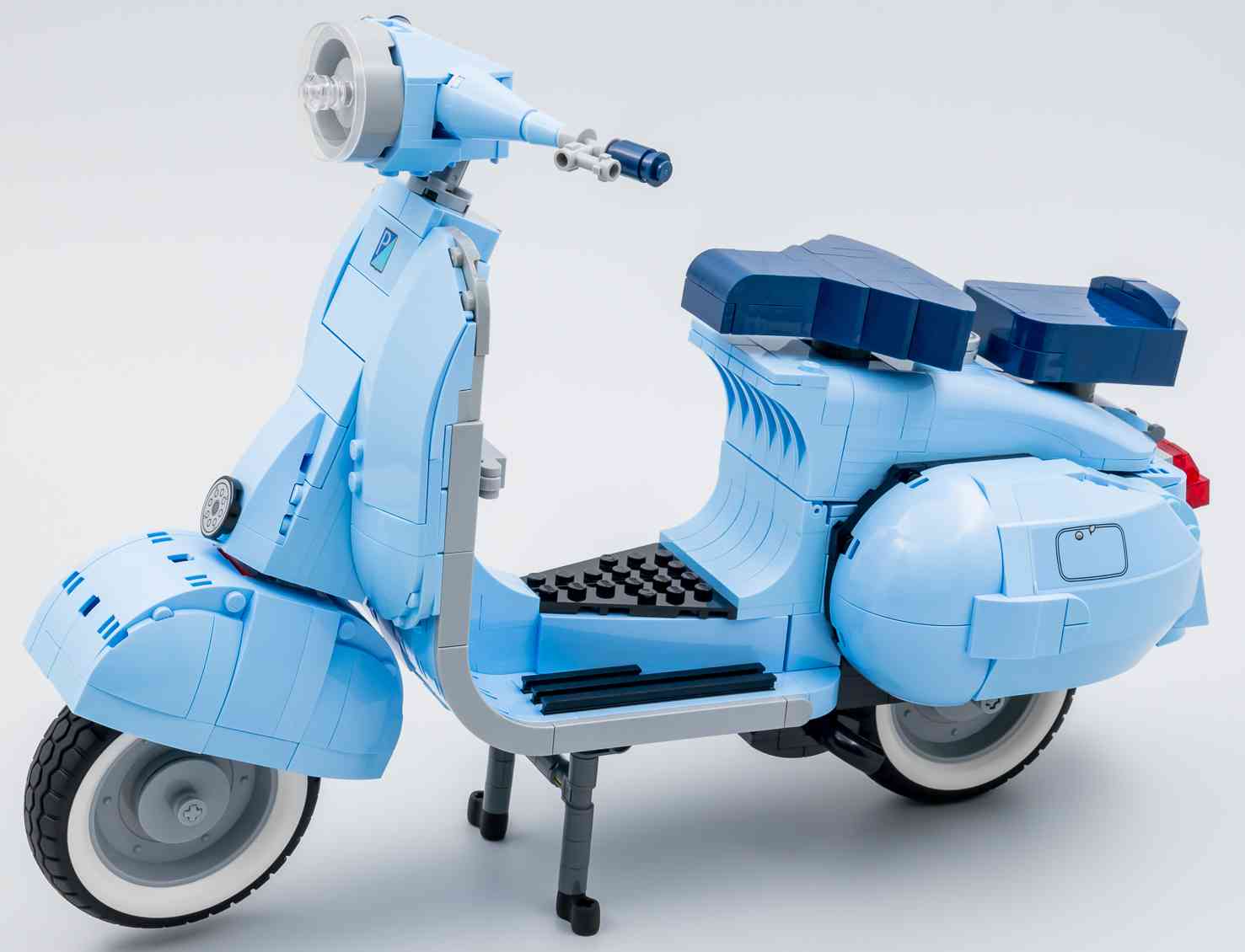 踏板摩托车拼装模型 lego vespa 10268