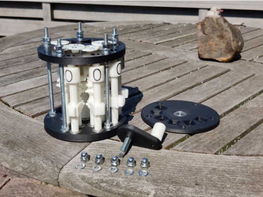 二进制机械计算器 Curta-Inspired缩略图