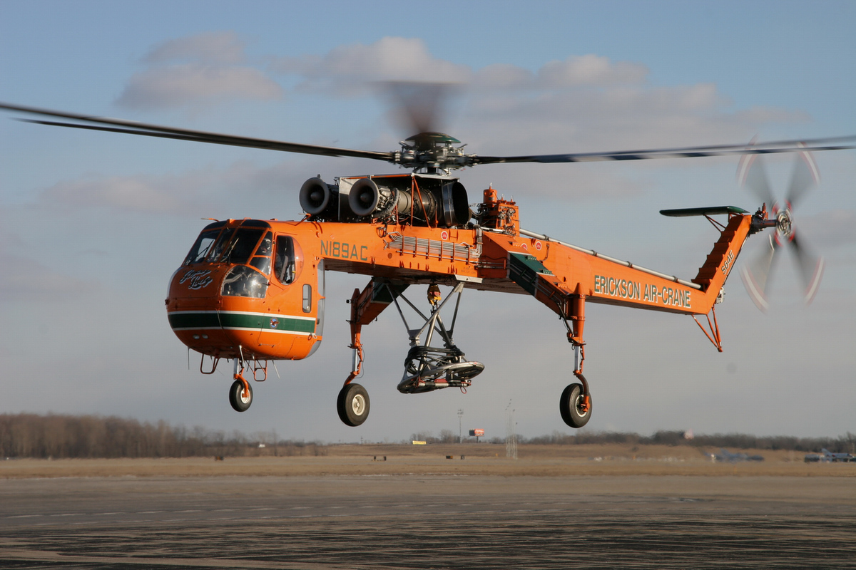 Sikorsky S64 Crane外挂式运输直升机