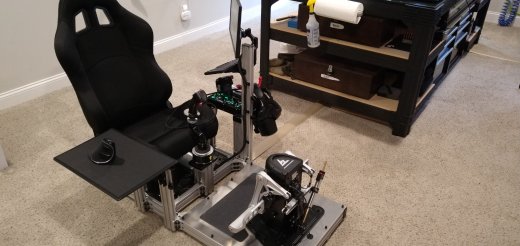 DIY飞行模拟驾驶舱缩略图