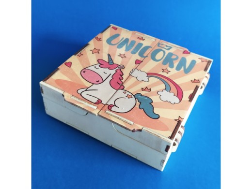 独角兽盒子。1x1x。激光切割。