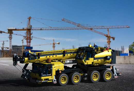 移动式起重机(Mobile Crane 42108)玩具拼装模型缩略图