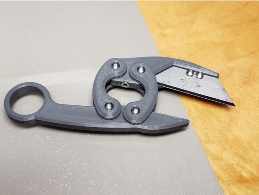 折叠爪刀 Retractable Karambit
