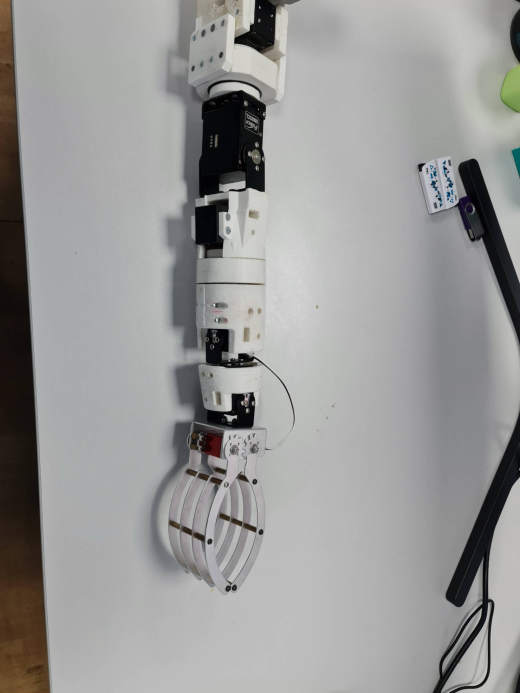 Hegel项目机器人机械臂缩略图