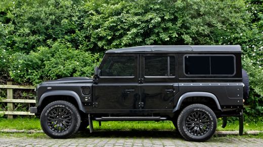 Land Rover Defender 110越野车