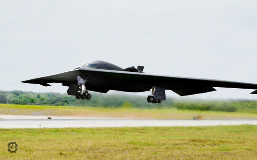 B-2“幽灵”战略轰炸机