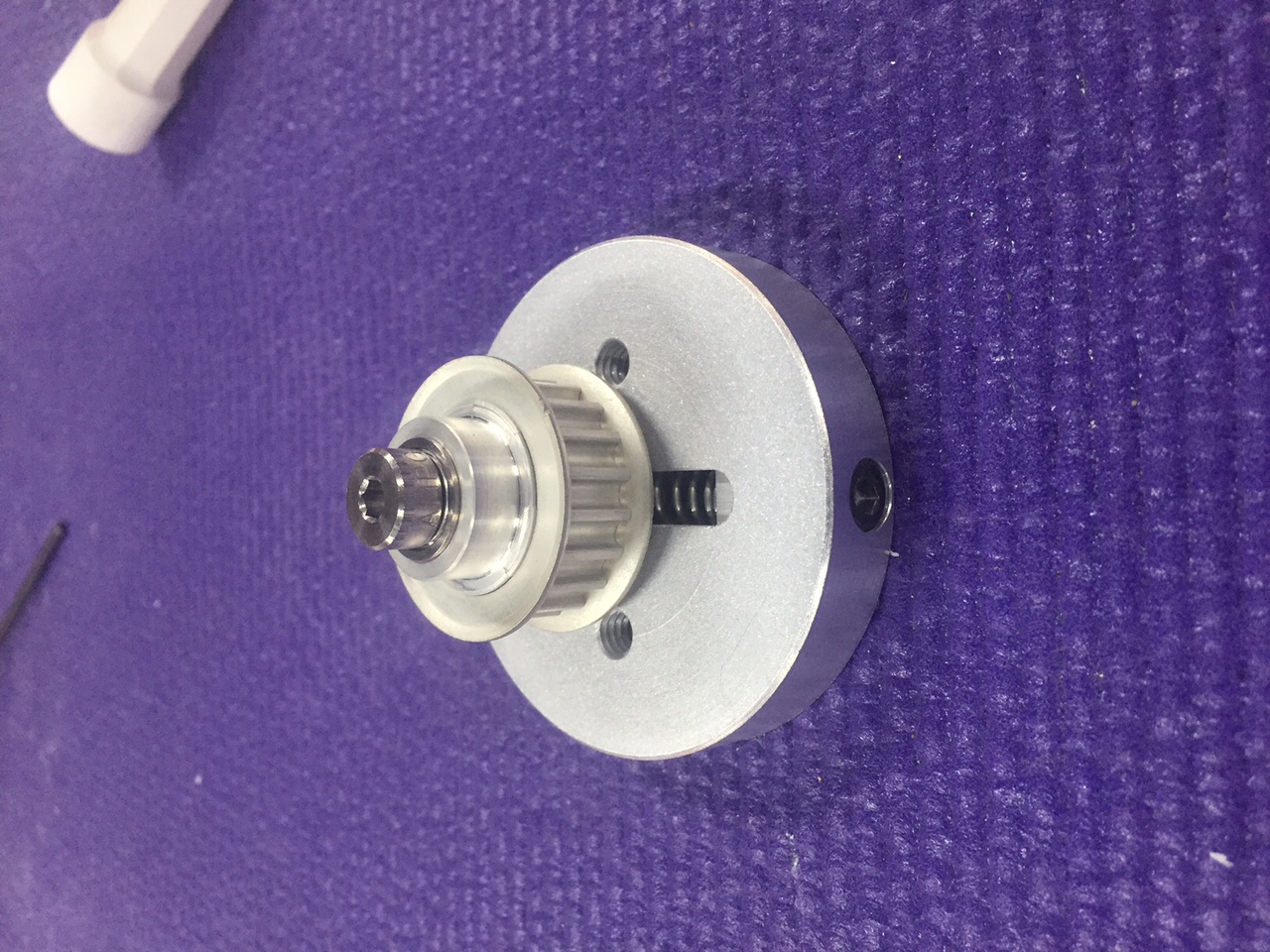 可调皮带张紧器