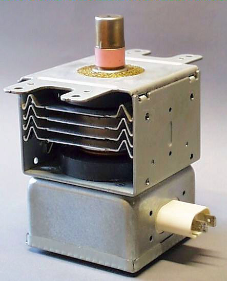 微波炉用磁控管，900瓦，2.46GHz