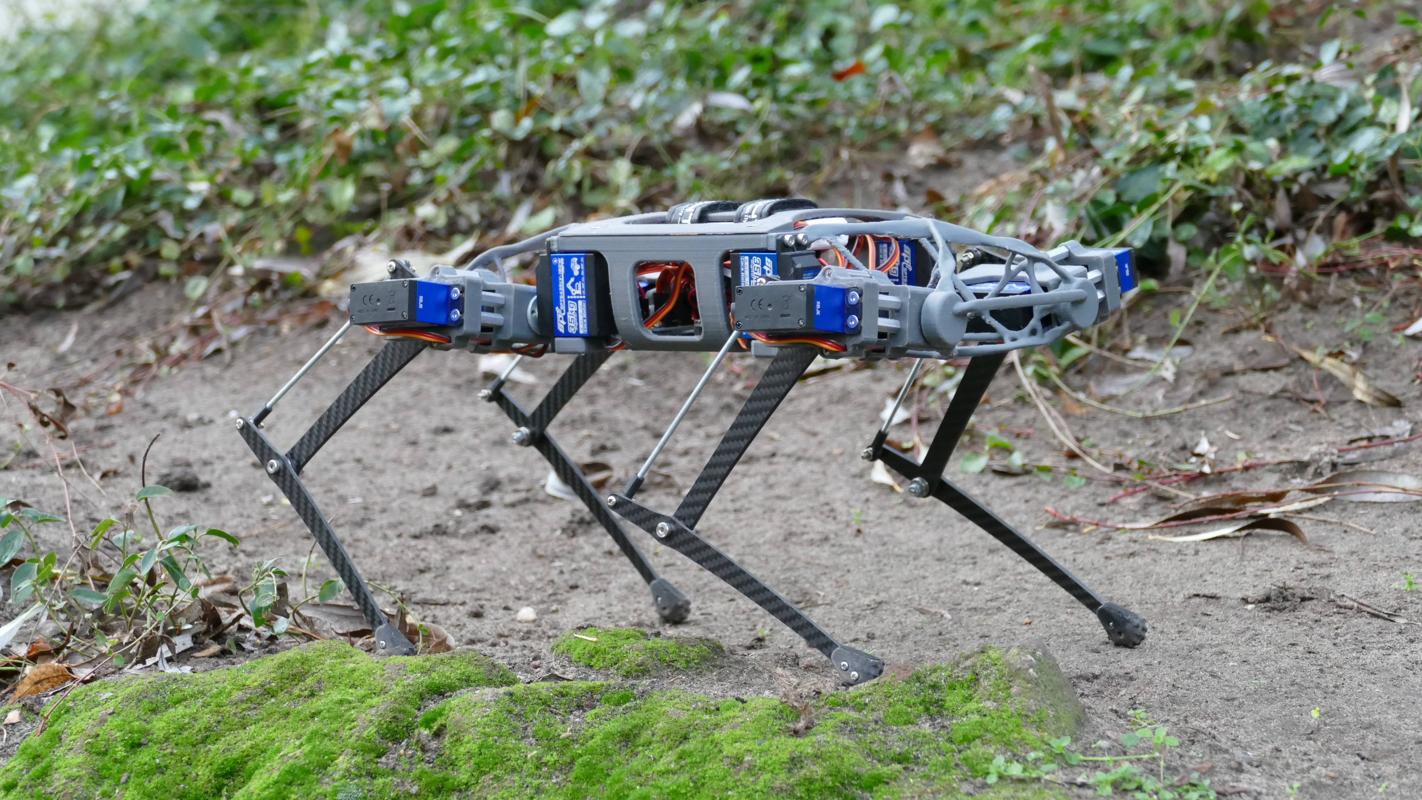 机器人walking-quadruped-robot-diy-1.snapshot.17