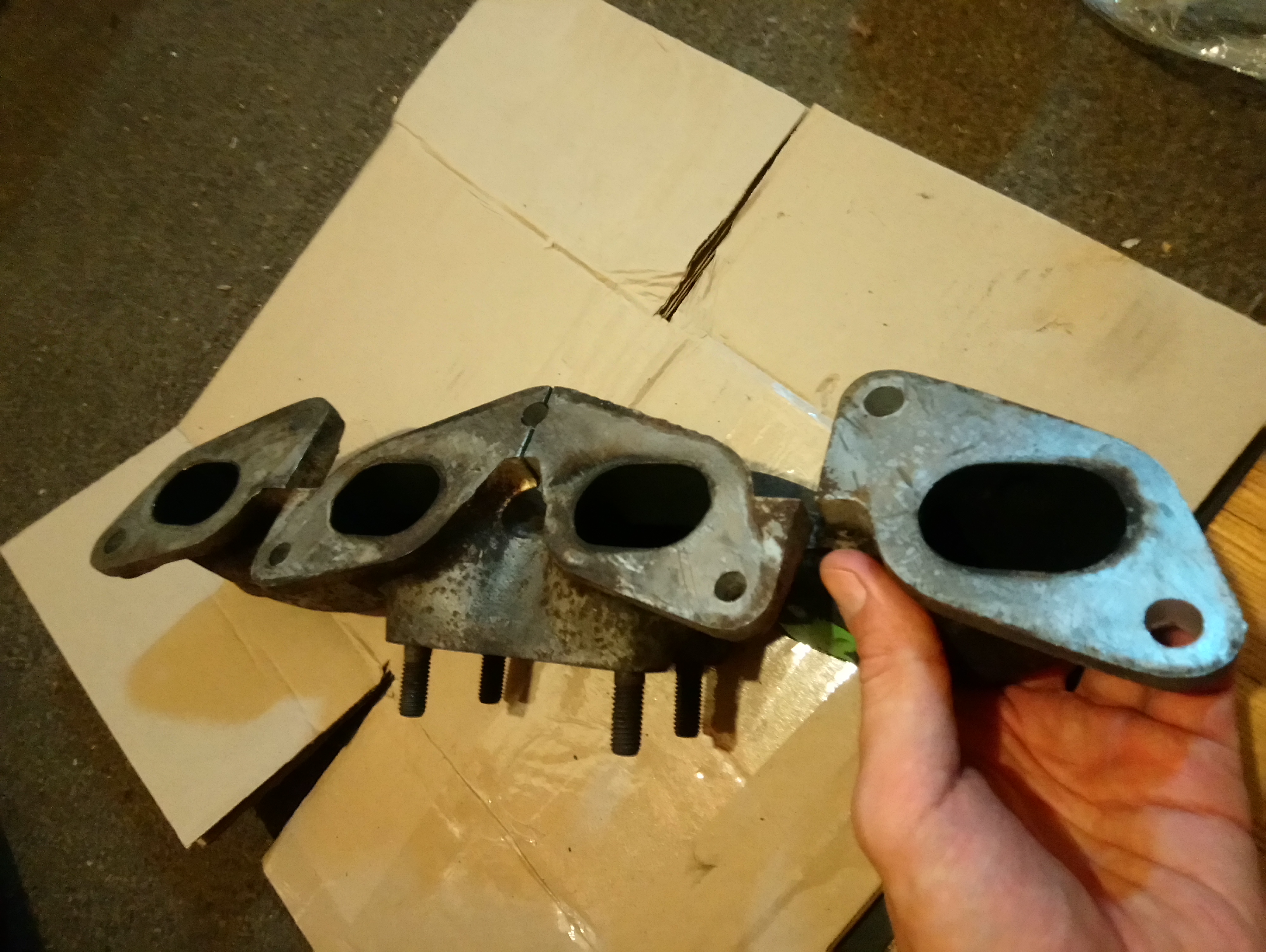 萨博9000排气歧管