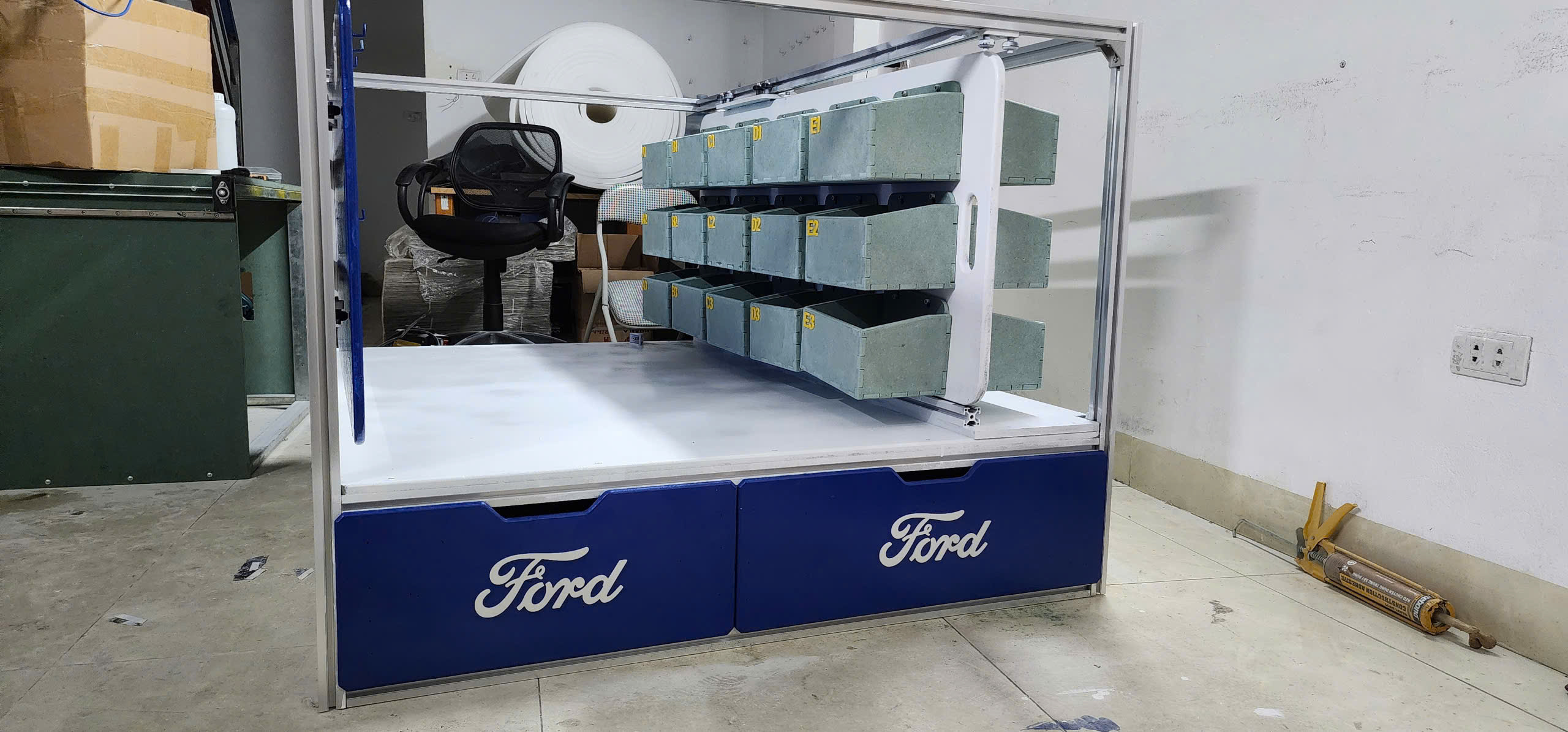 用于制造的工具、机械和零部件运输车