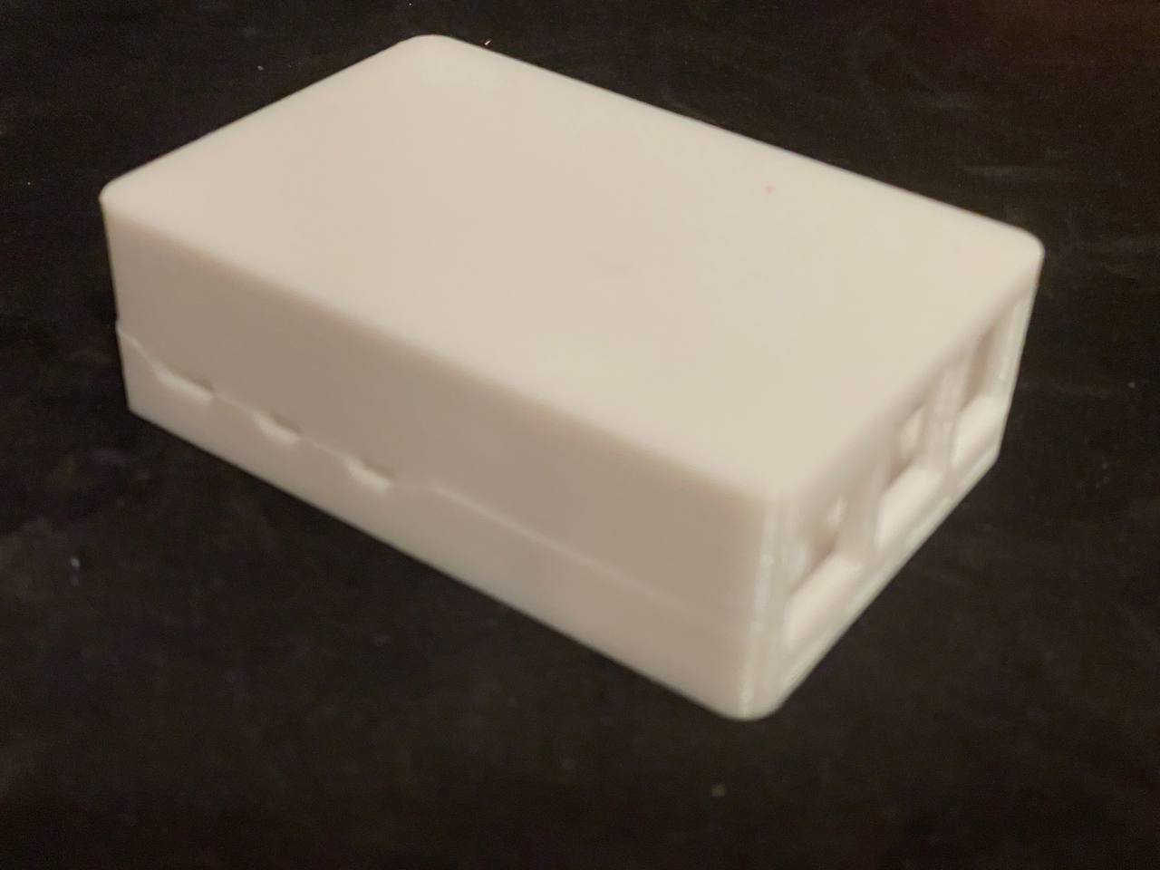 单板计算机Raspberry PI 5的轻便但功能强大且具有气流设计