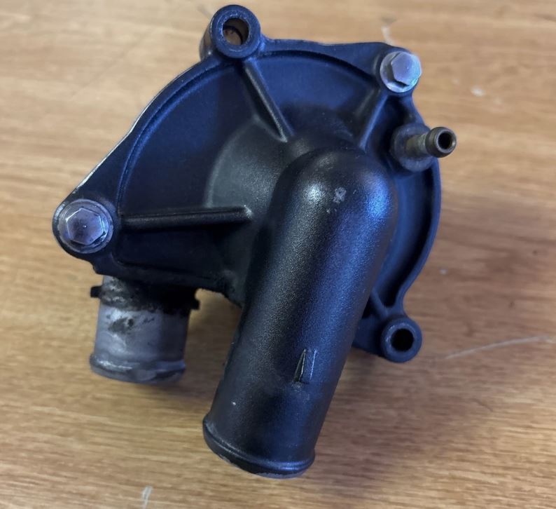 雅马哈 R6 2006+ 水泵