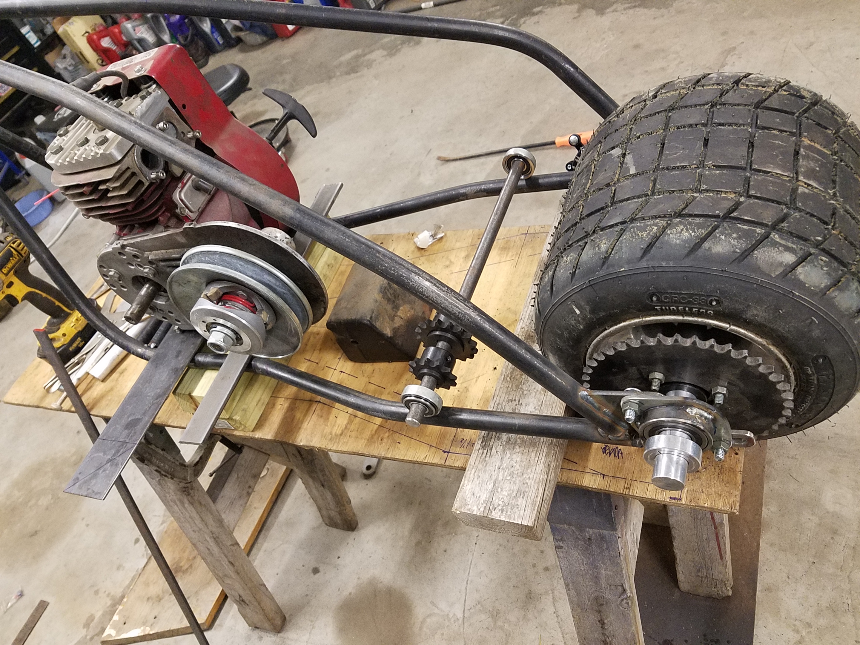 前轮伸出式摩托车