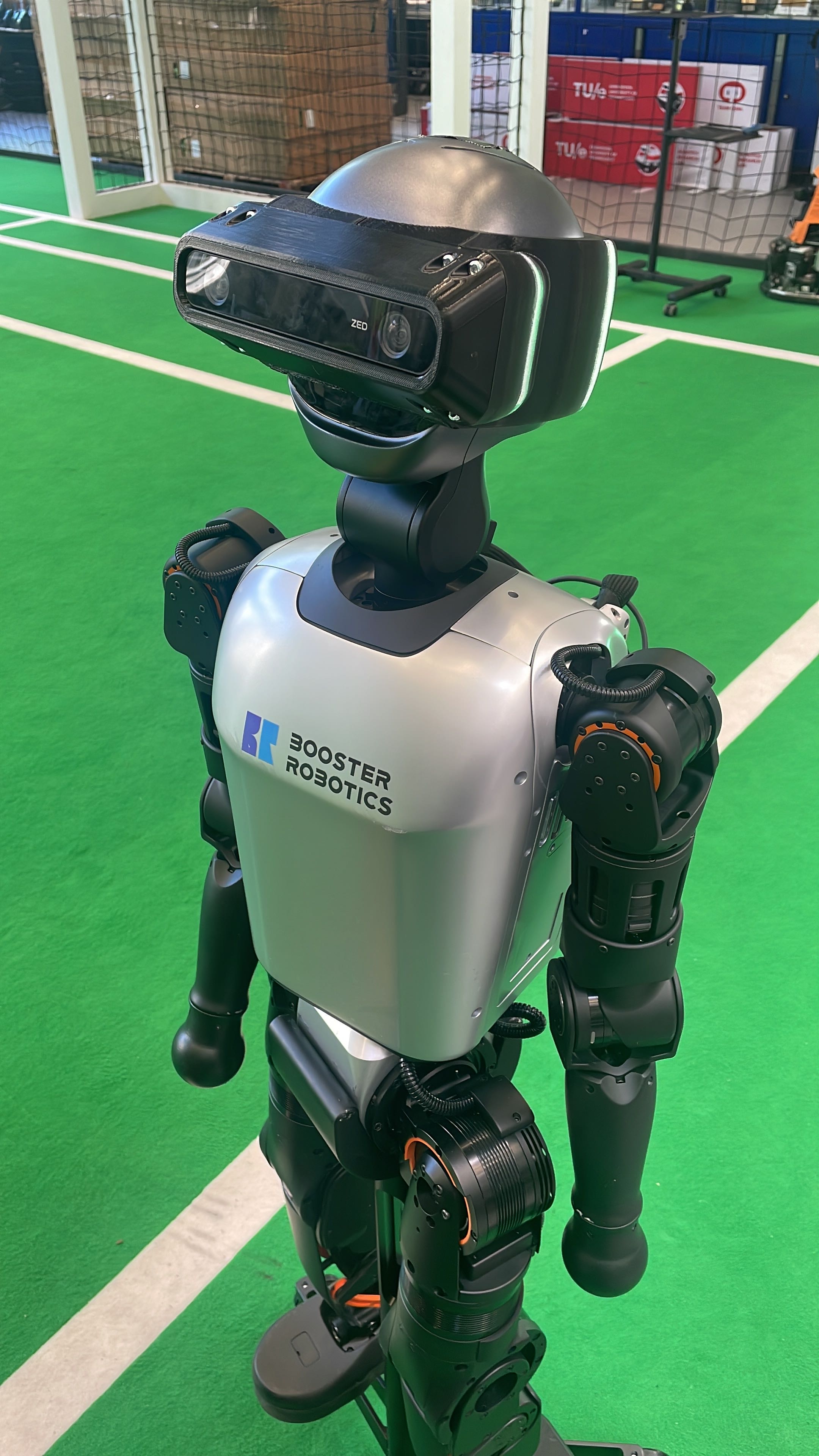 用于助推器 T1 人形机器人的 zed 2 遮阳板