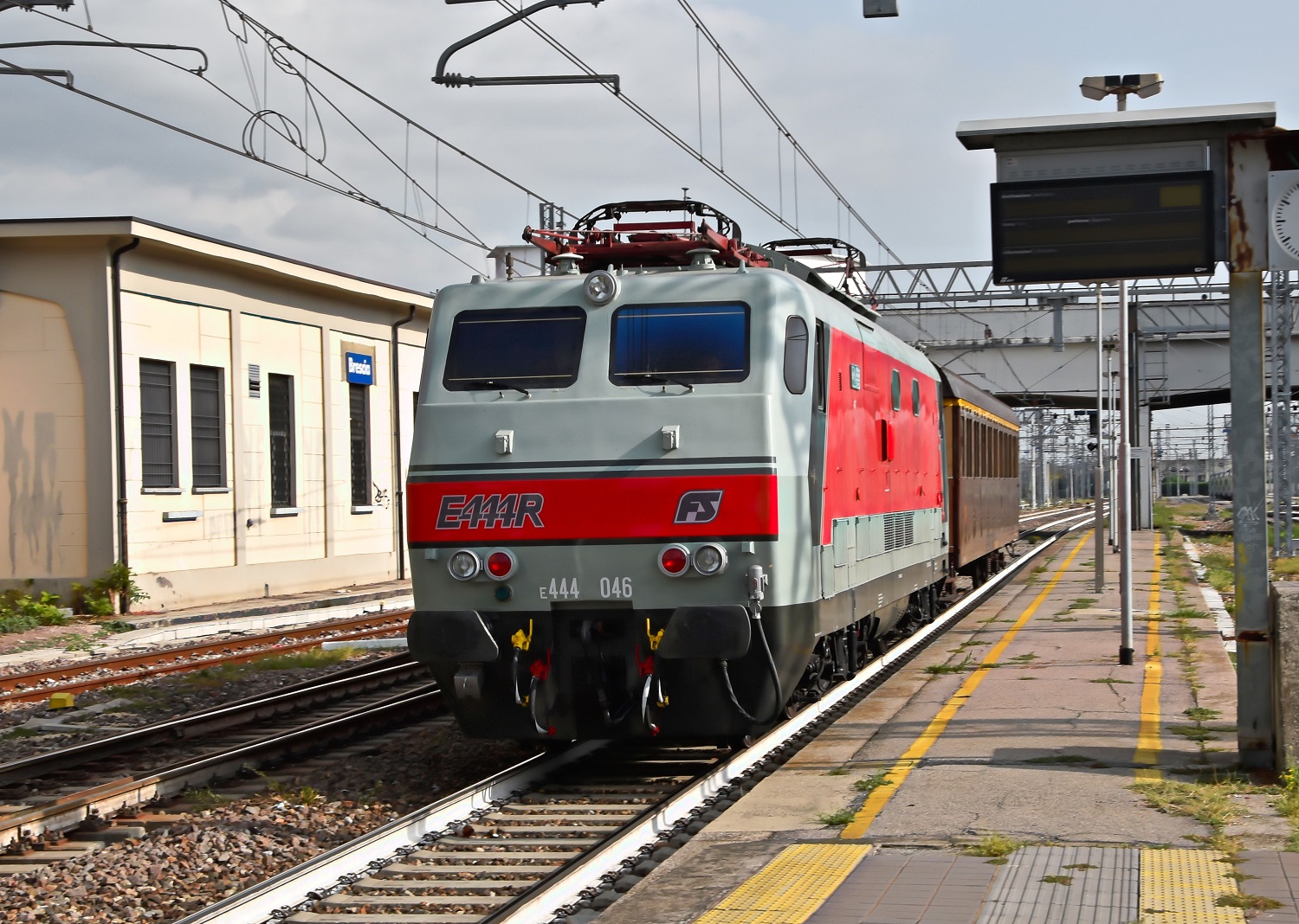 FS E444R铁路机车