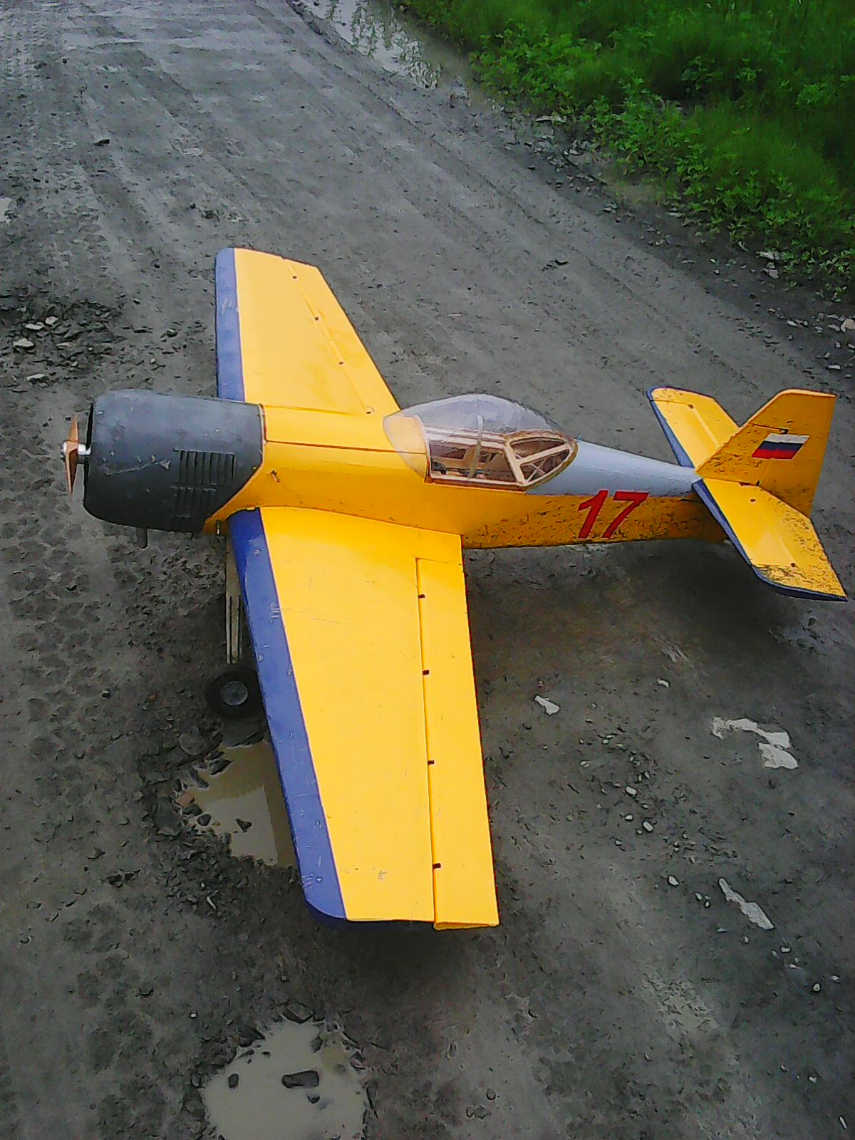 胶合板与轻木材质的SU-31航模飞机结构