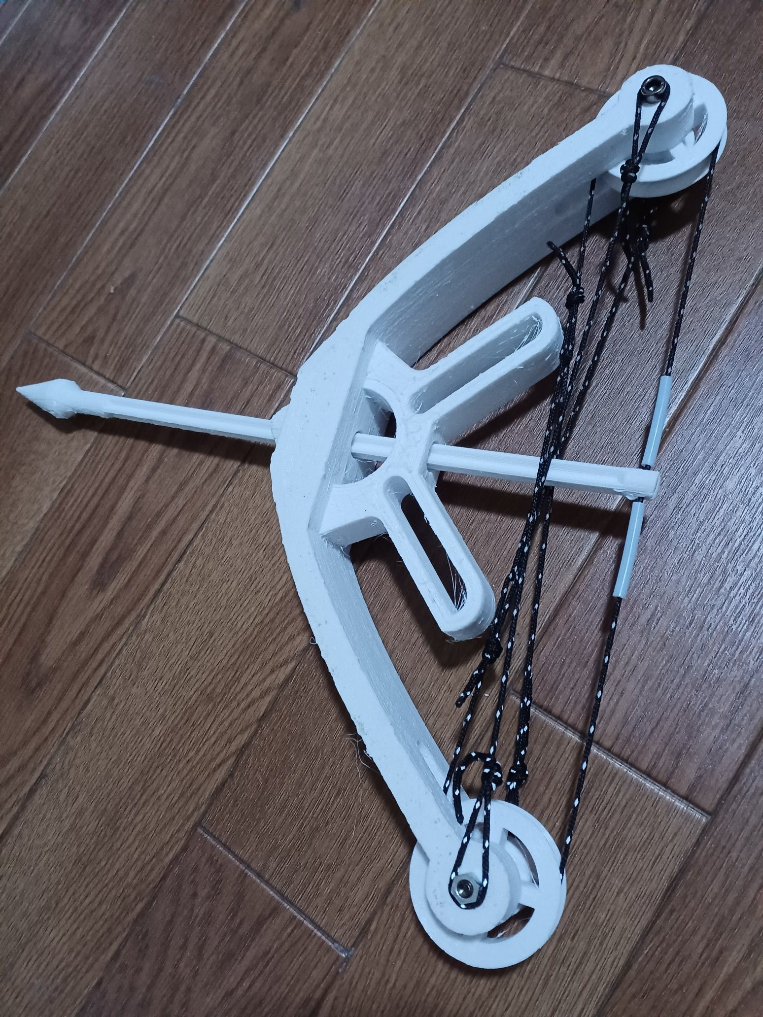 三角狩猎滑轮弓箭