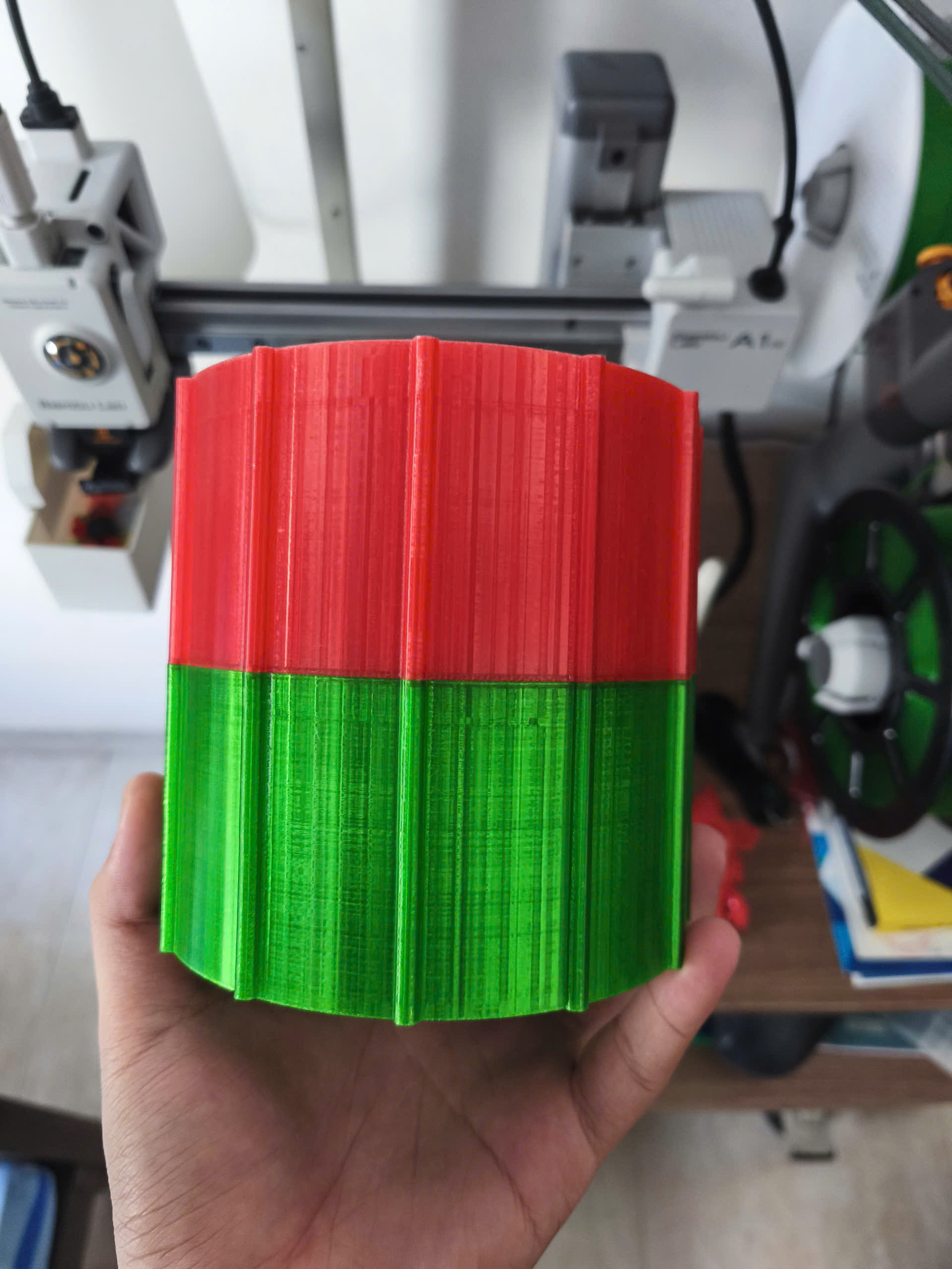 超声波测距传感器用旋转卡扣盒