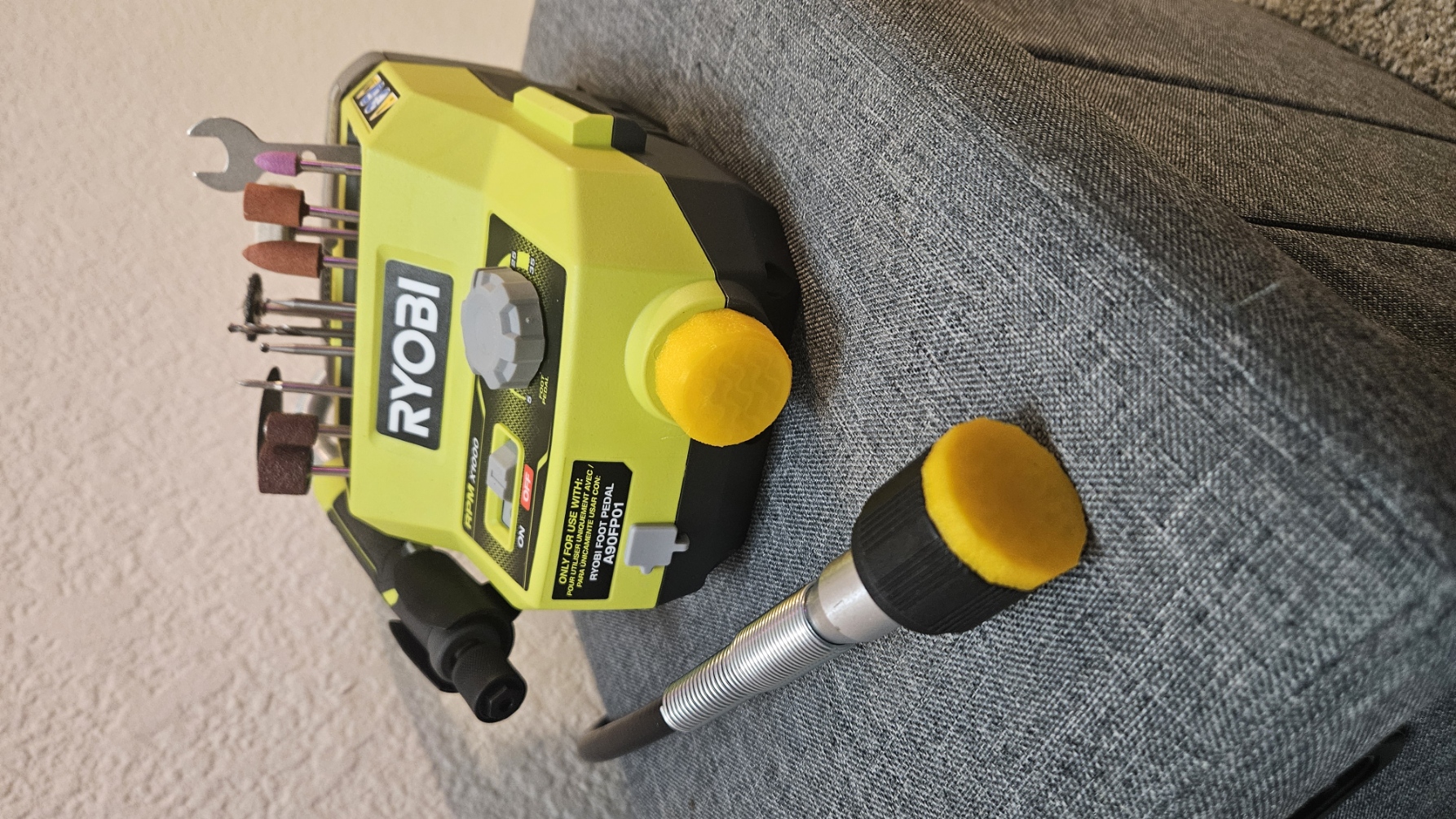 Ryobi 18v 旋转盖