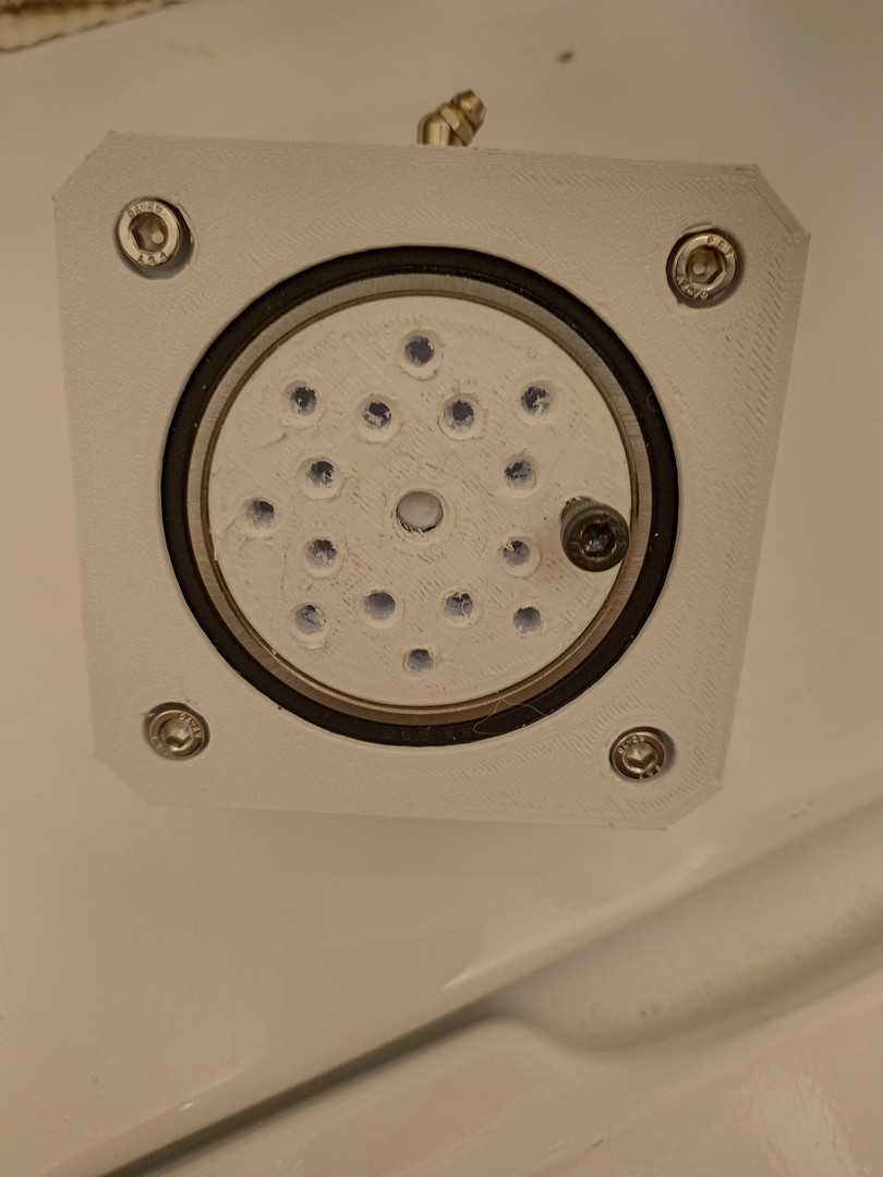 行星谐波齿轮箱。