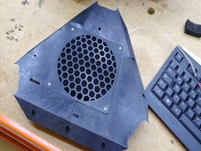 0_AnycubicKossel线性加上带过滤器、挤出机和线轴安装的顶盖缩略图