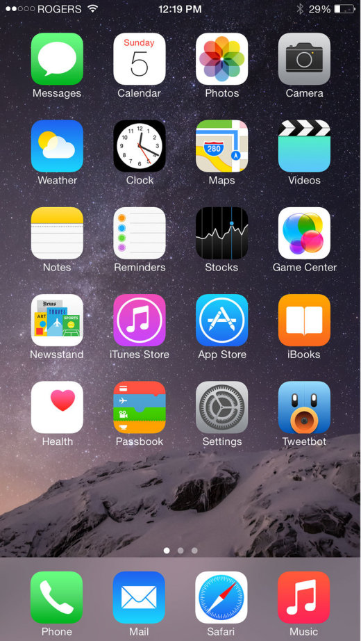 带iPhone的三脚架缩略图