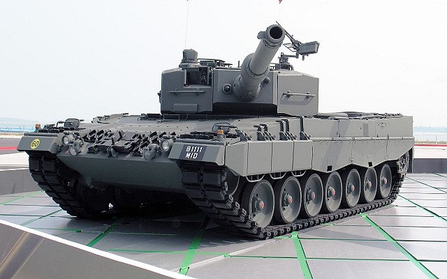 豹2主战坦克模型 Leopard 2A4