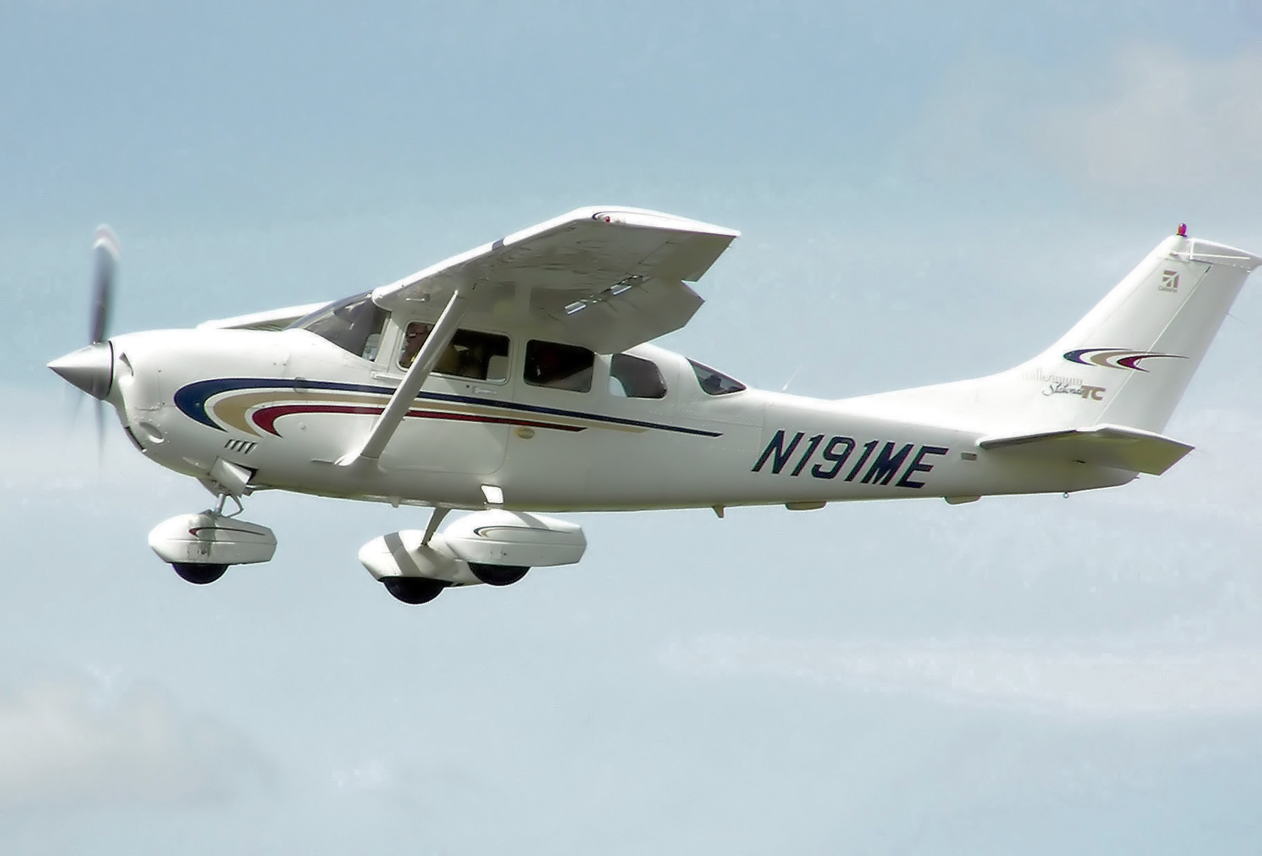 简易赛斯纳Cessna 206私人飞机